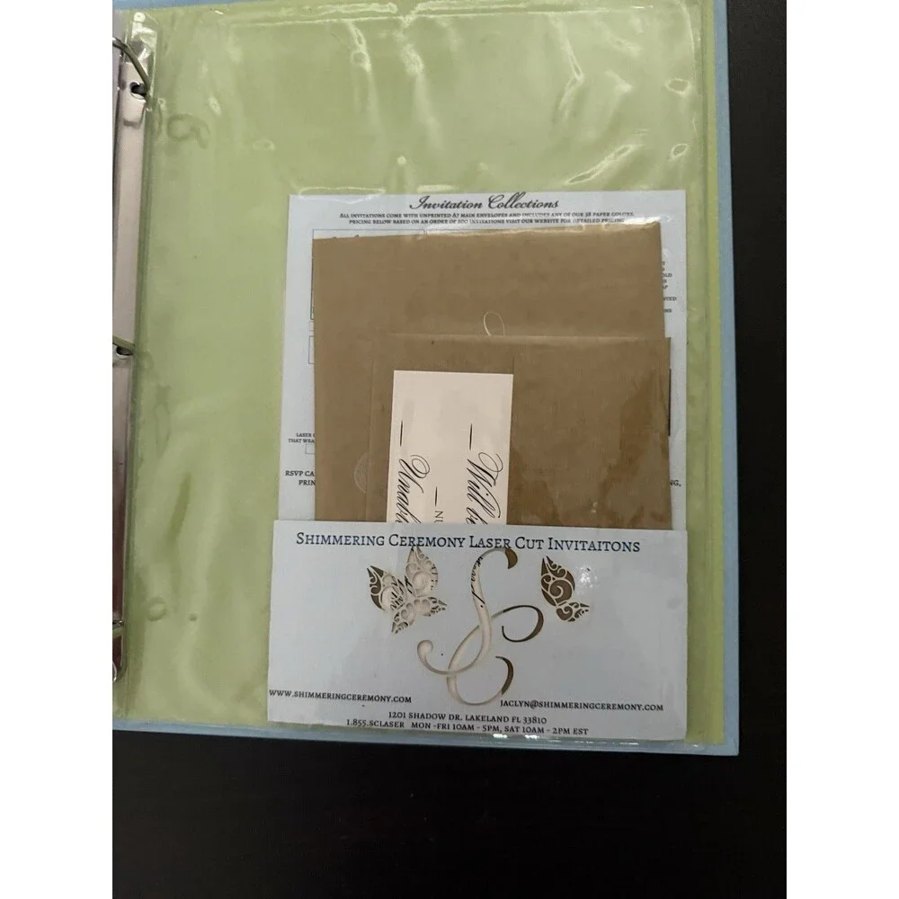 The Knot Ultimate Wedding Planner and Organizer Book . Carley Roney.